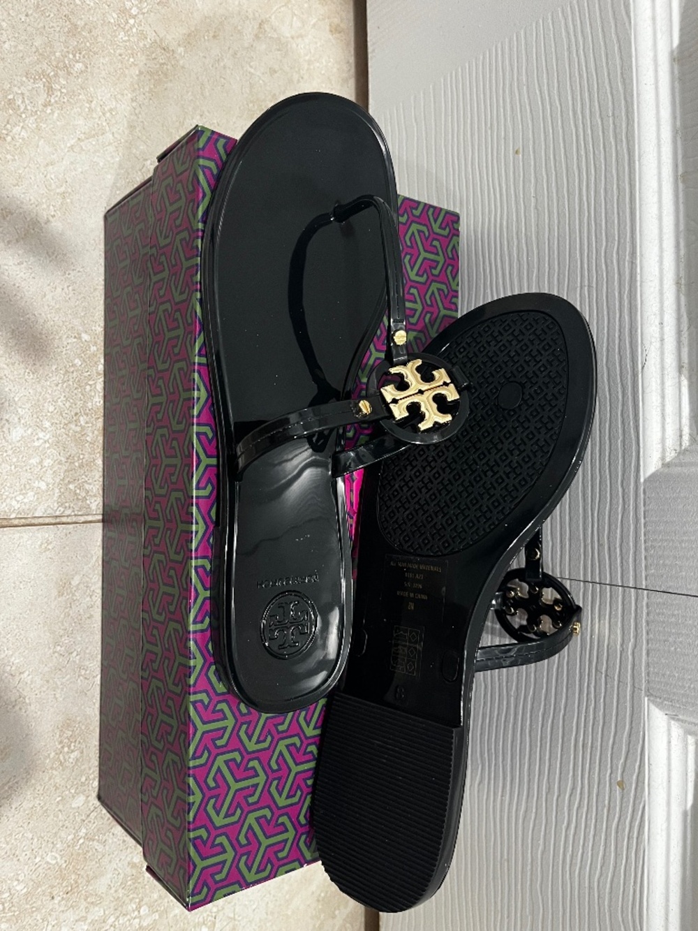 Perfect Black MINI MILLER FLAT THONG